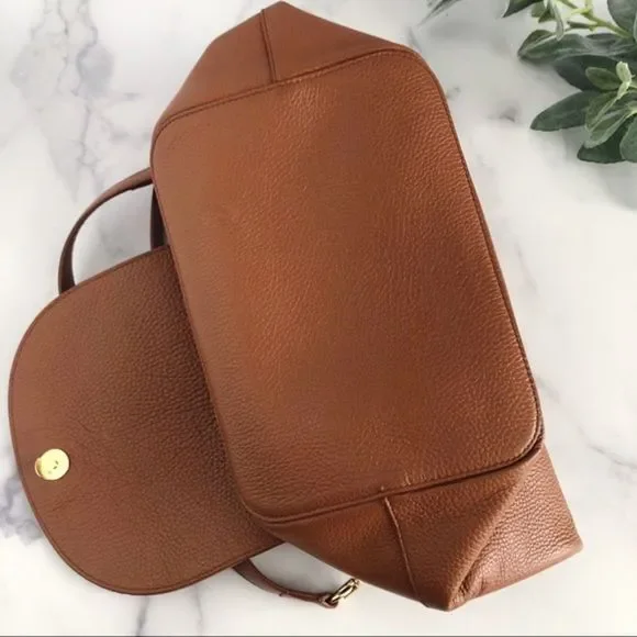 Cuyana Leather Backpack Caramel - Picture 11 of 14